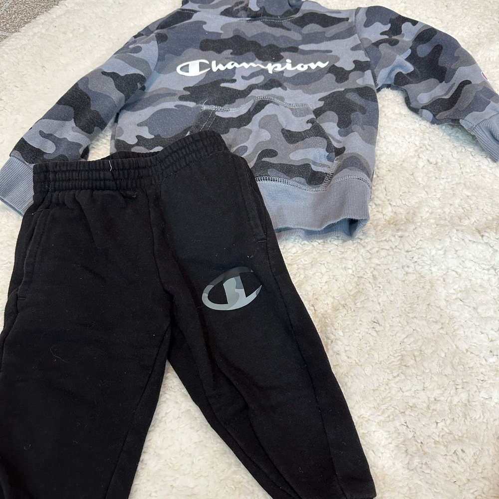 Champion boys 3t two piece athletic outfit